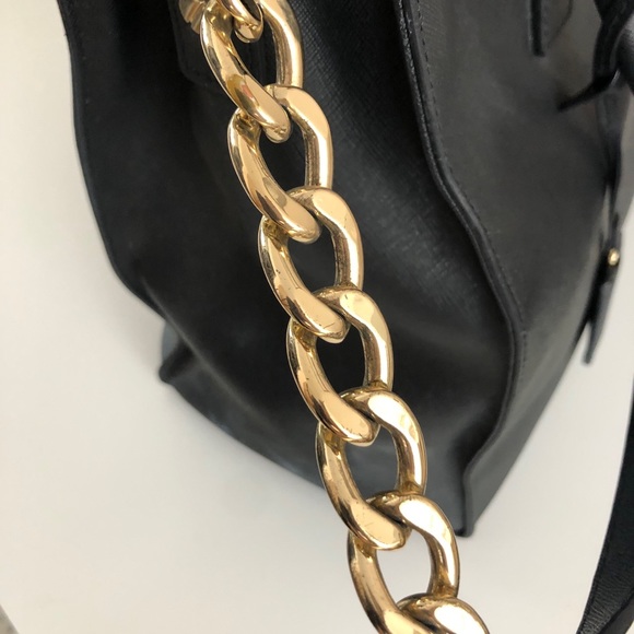 Michael Kors Large Saffiano Leather Hamilton Tote - Picture 8 of 13